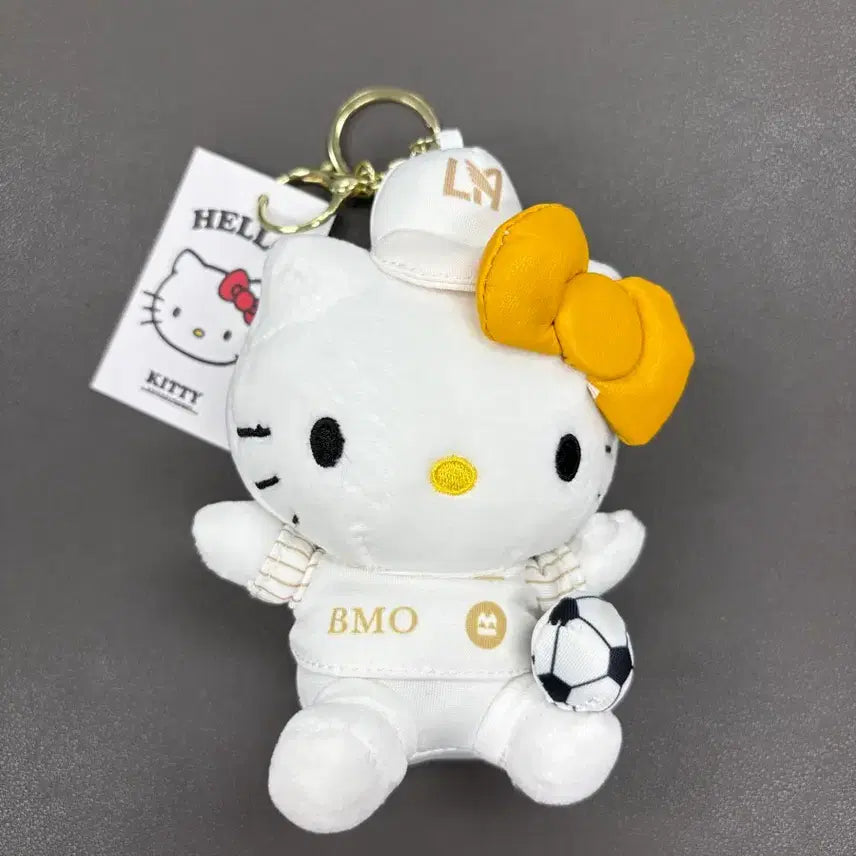 [BUNJANG] Hello Kitty LAFC Soccer Keyring Doll 14cm / (미사용) 헬로키티 LAFC 축구 키링 인형 14cm