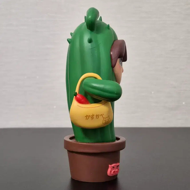 [BUNJANG] Crayon Shin-chan Misae Figure with Cactus / 14cm 짱구 피규어 선인장 짱구 엄마 봉미선