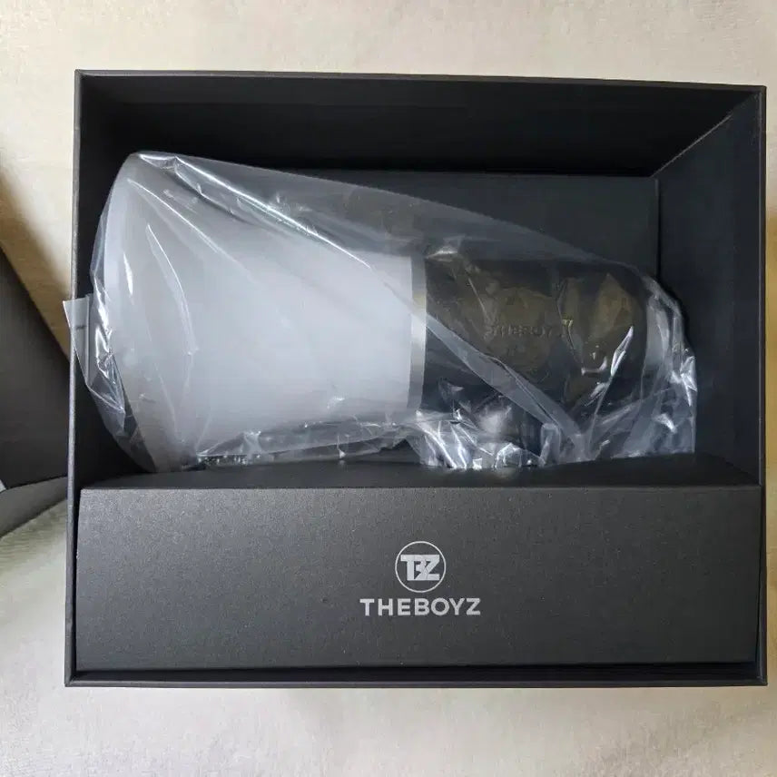 [SOLD OUT] 더보이즈 응원봉 더비봉 ver.1 판매합니다.