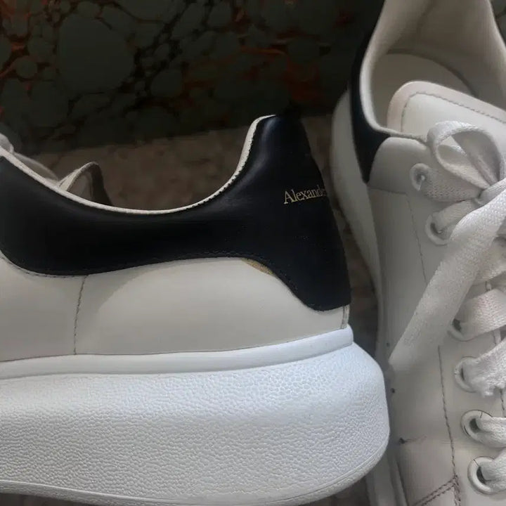 [BUNJANG] Alexander McQueen Oversized Sneakers / 알렉산더맥퀸오버솔 42.5