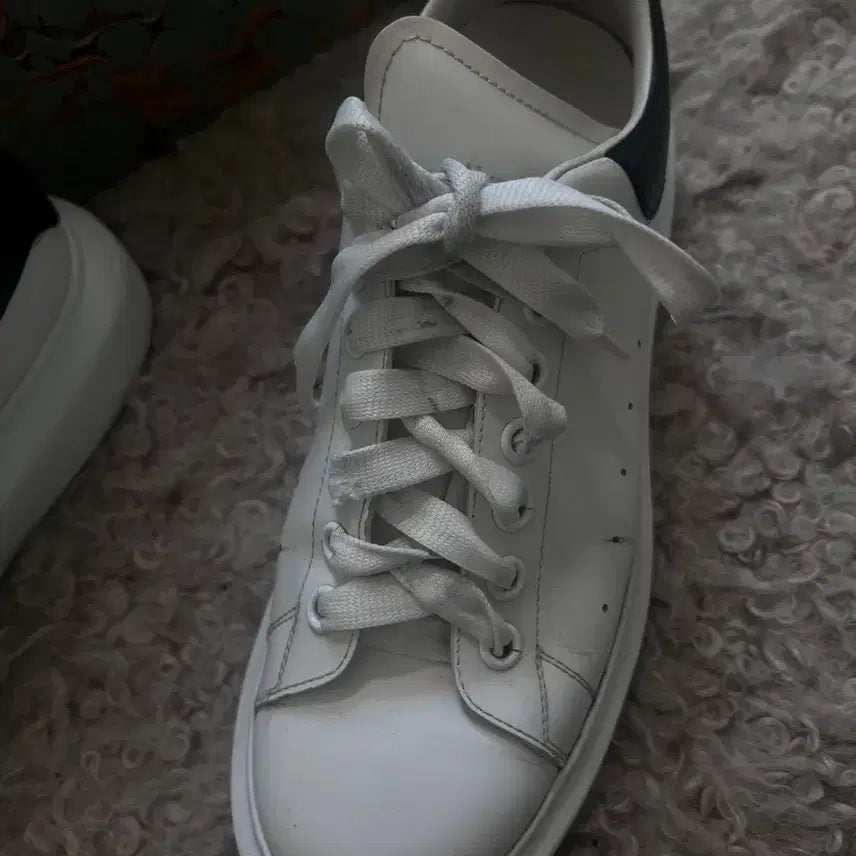[BUNJANG] Alexander McQueen Oversized Sneakers / 알렉산더맥퀸오버솔 42.5