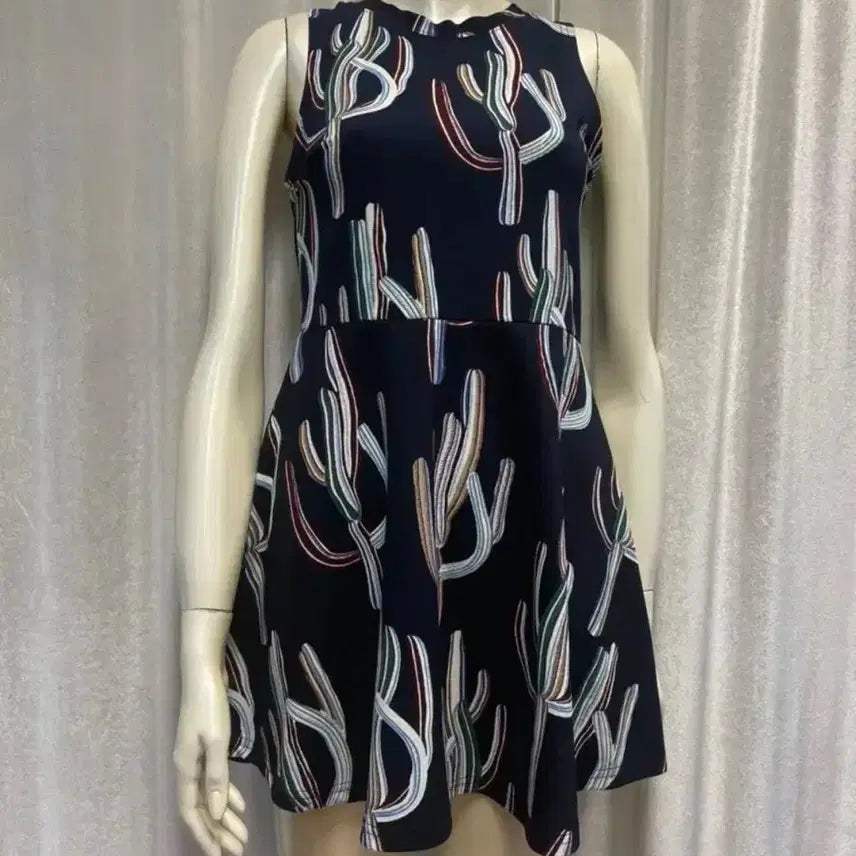 [BUNJANG] Patterned Mini Dress / 패턴 블랙 원피스