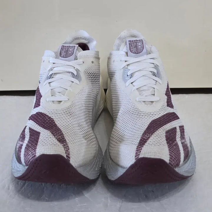 [BUNJANG] Reebok Floatride Energy X White Classic Maroon / [260] 리복 플로트라이드 에너지X 화이트클래식마룬ㅡ단종매물,최저가