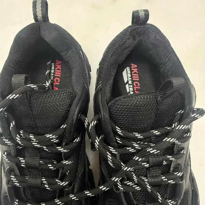[BUNJANG] Aki Classic Urban Tracker All Black Sneakers / (235)아키클래식 운동화 어반트래커 올블랙