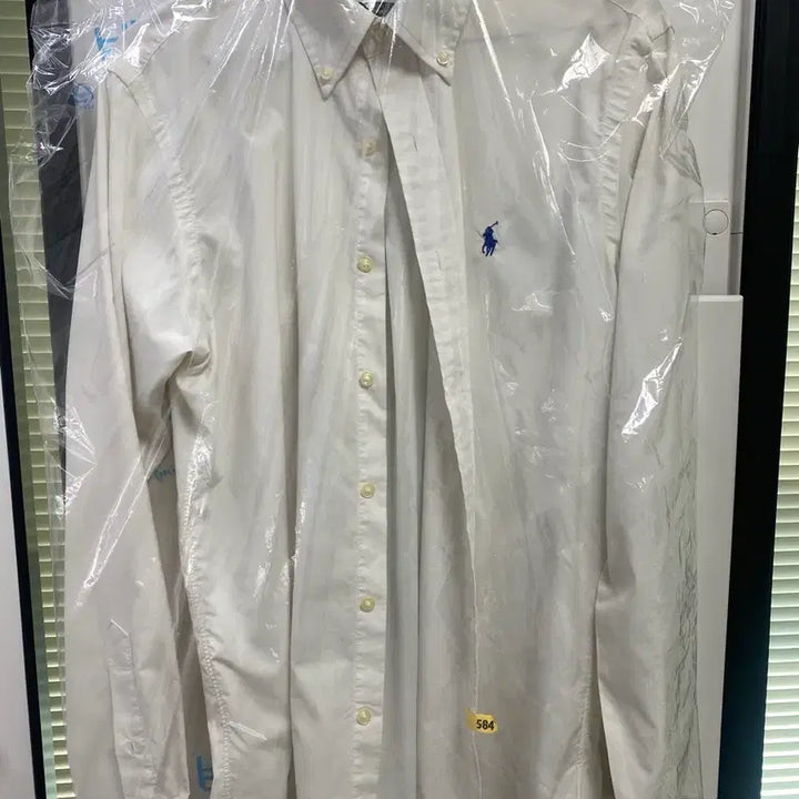 [SOLD OUT] 폴로셔츠 클래식m 팝니다
