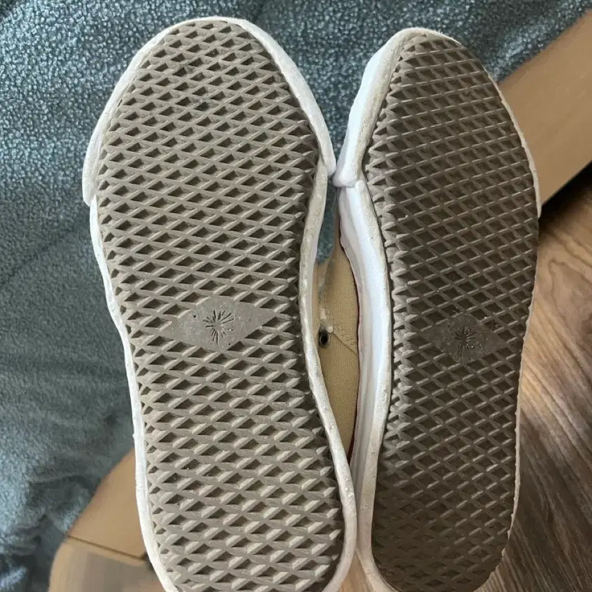 [BUNJANG] Mihara Yasuhiro Peterson Natural Sneakers / 미하라 야스히로 피터슨 내츄럴 44