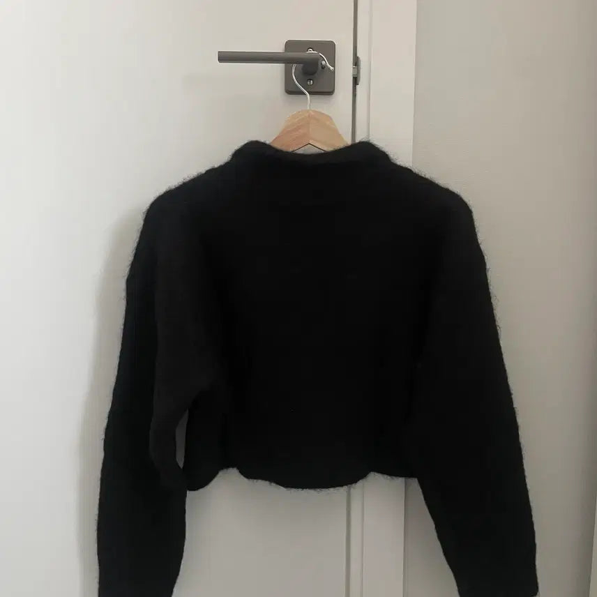 [BUNJANG] Haag Alpaca Crop Knit Sweater / haag 알파카 크롭 니트