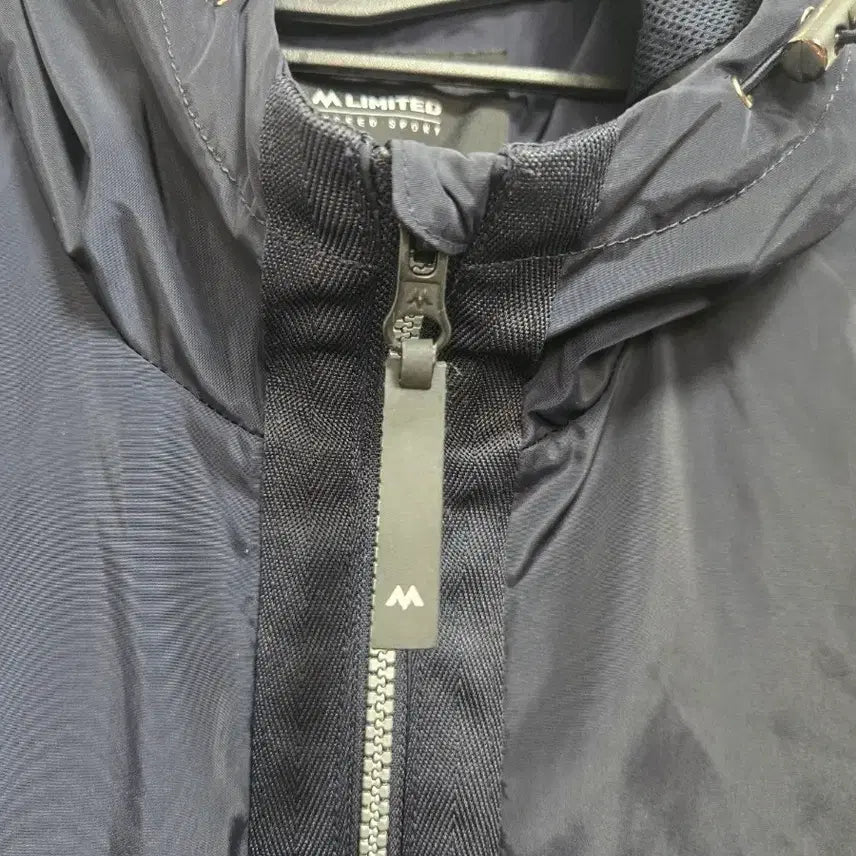 [BUNJANG] M-Limited Navy Hooded Windbreaker Jacket / 엠리밋 네이비 바람막이 후드 자켓