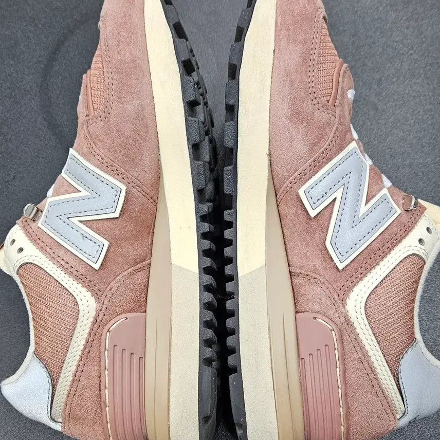 [BUNJANG] New Balance 574 Legacy Brown/Pink Gray Sneakers / 뉴발란스 574 레거시 브라운/핑크 그레이 225mm