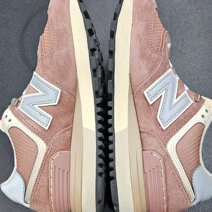 [BUNJANG] New Balance 574 Legacy Brown/Pink Gray Sneakers / 뉴발란스 574 레거시 브라운/핑크 그레이 225mm