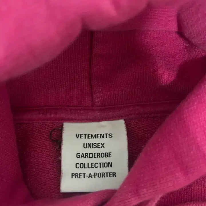 [BUNJANG] Vetements Unicorn Pink Hoodie / [M] 베트멍 더블 유니콘 핑크 후드 티셔츠