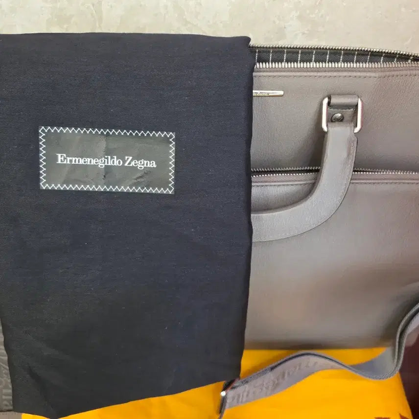 [BUNJANG] Ermenegildo Zegna Briefcase Gray / 에르메네질도 제냐 서류 가방 그레이