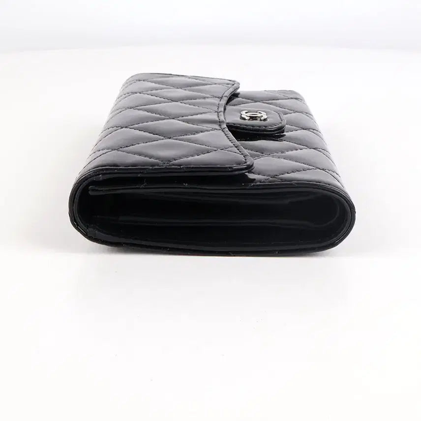 [BUNJANG] Chanel Classic Patent Flap Long Wallet Black Silver Hardware / [중고명품다올] 샤넬 클래식 페이던트 플랩 여성 장지갑 블랙은장 19번대