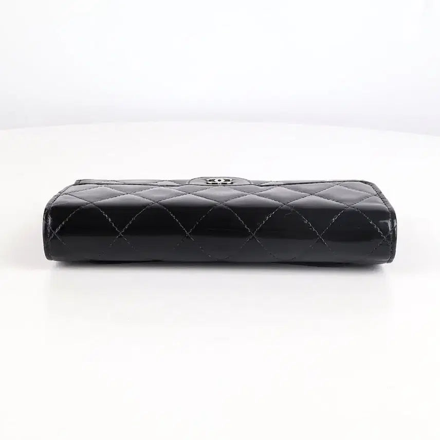 [BUNJANG] Chanel Classic Patent Flap Long Wallet Black Silver Hardware / [중고명품다올] 샤넬 클래식 페이던트 플랩 여성 장지갑 블랙은장 19번대