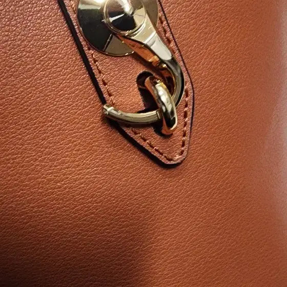 [BUNJANG] Delest Glinda Crossbody Bag / 델레스트 글린다 크로스백