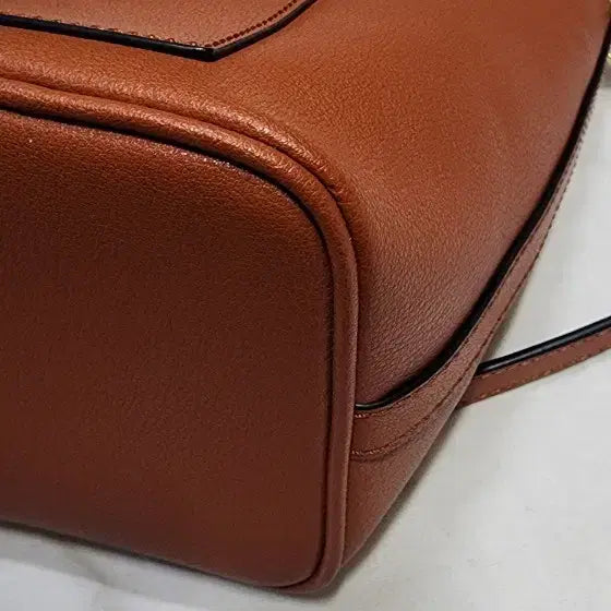 [BUNJANG] Delest Glinda Crossbody Bag / 델레스트 글린다 크로스백