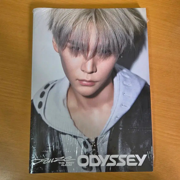 [BUNJANG] RIIZE Eunseok ODYSSEY Photobook (Sealed) / (은석)라이즈 ODYSSEY 포토북 미개봉 양도