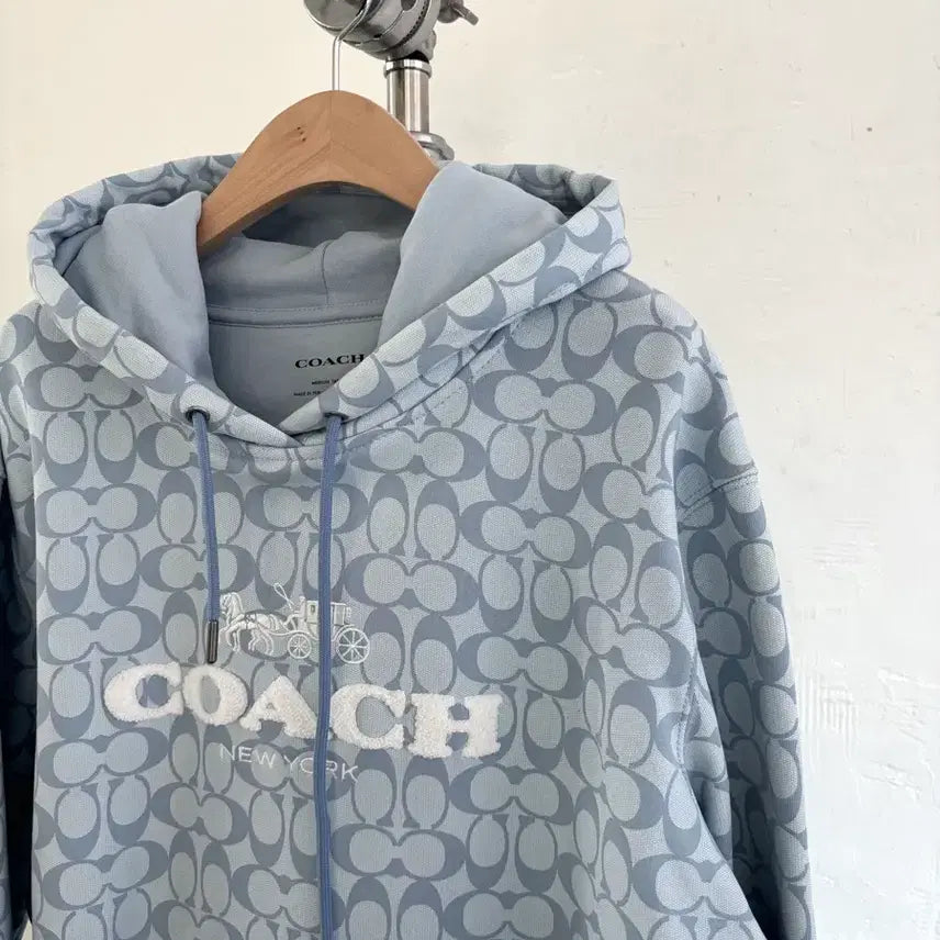 [BUNJANG] Coach Signature Logo Blue Hoodie / Coach 코치 시그니처 로고 블루 후드티