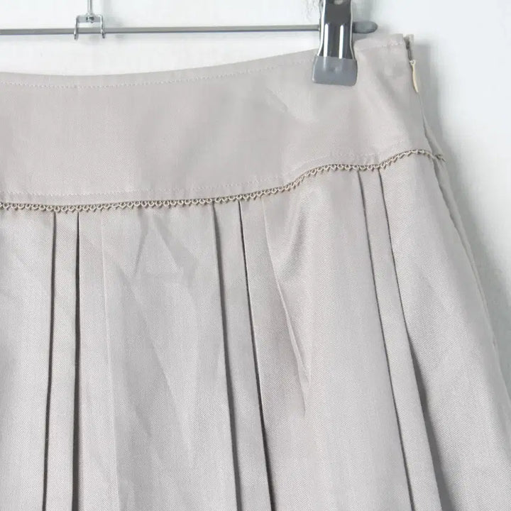 [BUNJANG] AYLESBURY Midi Skirt / 에일즈버리 미디 스커트 [WOMAN 26]