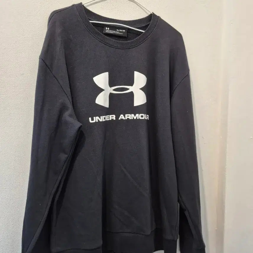 [BUNJANG] Under Armour Black Crewneck XL / 언더아머 블랙 맨투맨 XL