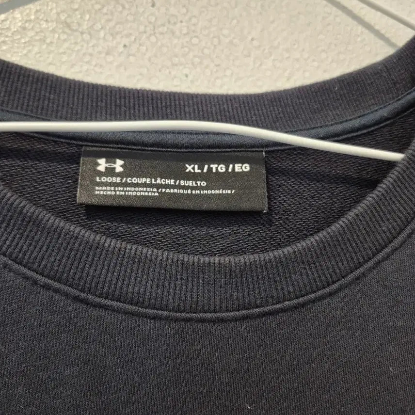 [BUNJANG] Under Armour Black Crewneck XL / 언더아머 블랙 맨투맨 XL