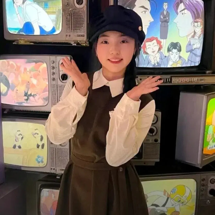 [BUNJANG] Brown Overall Dress and Blouse Set / 브라운 멜빵 원피스 + 블라우스 세트