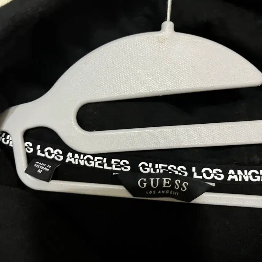 [BUNJANG] Guess Black Logo Hoodie (M) / (M)게스 블랙 로고 후드티