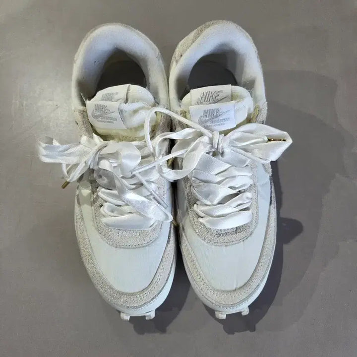 [BUNJANG] Nike Sacai LDWaffle White Nylon Sneakers / 나이키 x 사카이 LD와플 화이트 나일론 235
