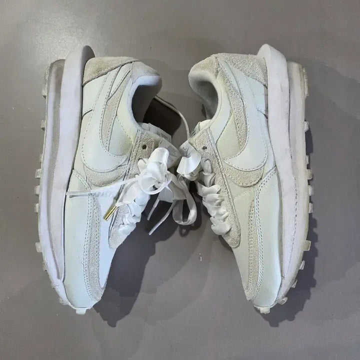 [BUNJANG] Nike Sacai LDWaffle White Nylon Sneakers / 나이키 x 사카이 LD와플 화이트 나일론 235