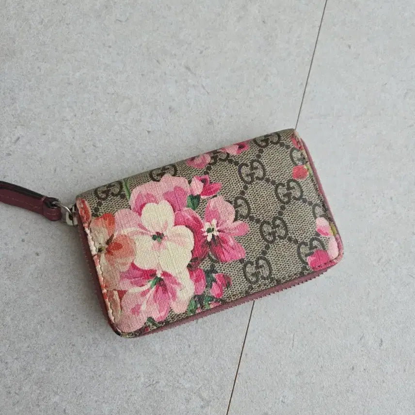 [BUNJANG] Gucci Bloom Zipped Card Wallet / 구찌 블룸지퍼카드지갑