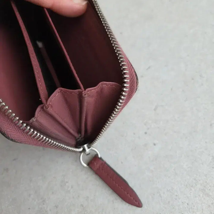 [BUNJANG] Gucci Bloom Zipped Card Wallet / 구찌 블룸지퍼카드지갑