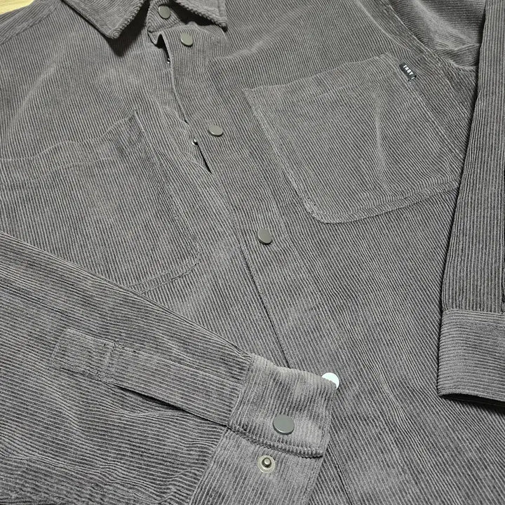 [SOLD OUT] TBJ 세미오버핏 코듀로이 아우터형 셔츠 차콜 L