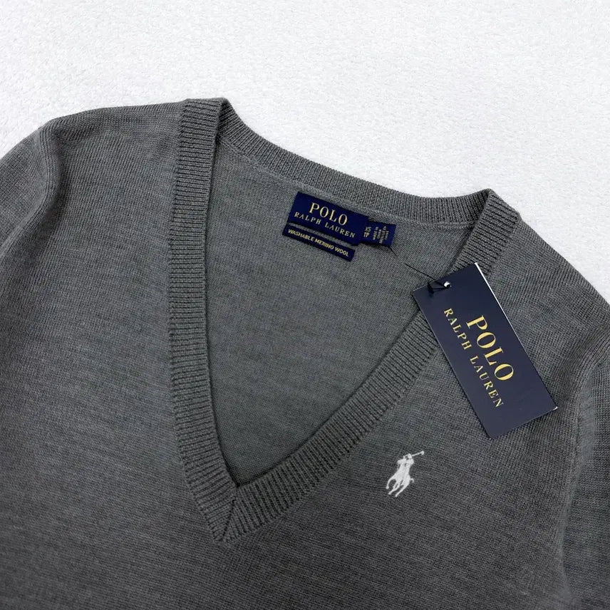 [SOLD OUT] [80] 미사용 폴로 그레이 브이넥 니트