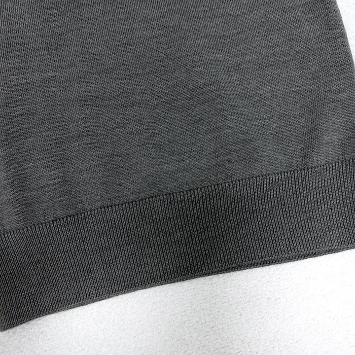 [SOLD OUT] [80] 미사용 폴로 그레이 브이넥 니트