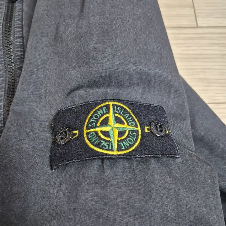 [SOLD OUT] 스톤아일랜드 21ss  올드이펙트 오버셔츠 블랙 L