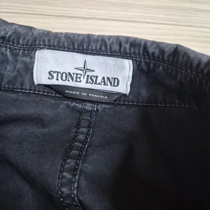 [SOLD OUT] 스톤아일랜드 21ss  올드이펙트 오버셔츠 블랙 L