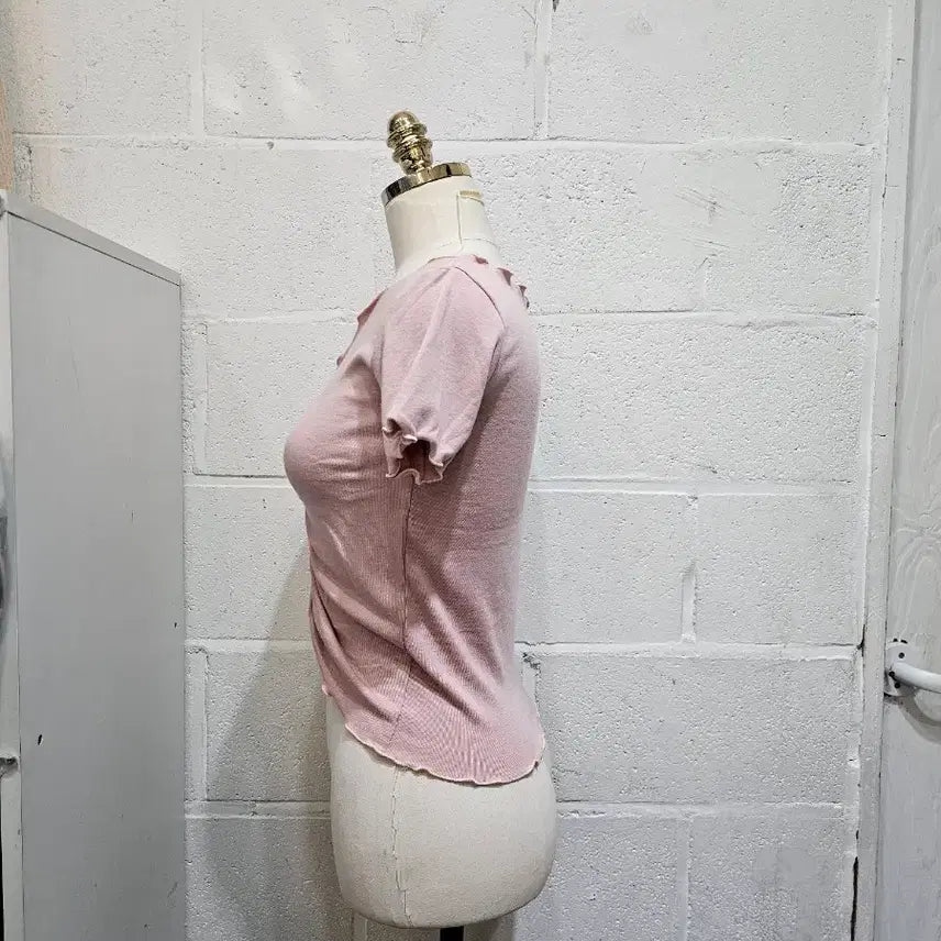[BUNJANG] V-Neck Cropped T-Shirt - Pink / 앞셔링 반크롭 브이넥 반팔- 핑크