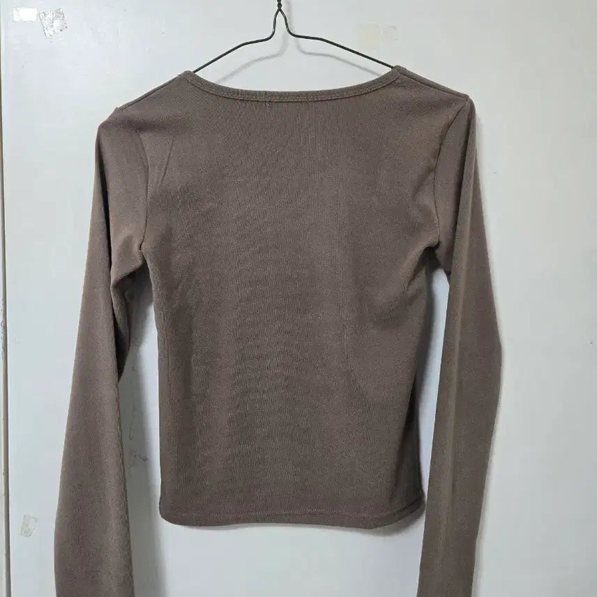 [BUNJANG] WOOSUNG Square Neck Long Sleeve Crop Top / WOOSIUNG 스퀘어넥 긴팔 티셔츠 브라운