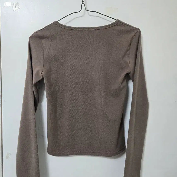 [BUNJANG] WOOSUNG Square Neck Long Sleeve Crop Top / WOOSIUNG 스퀘어넥 긴팔 티셔츠 브라운