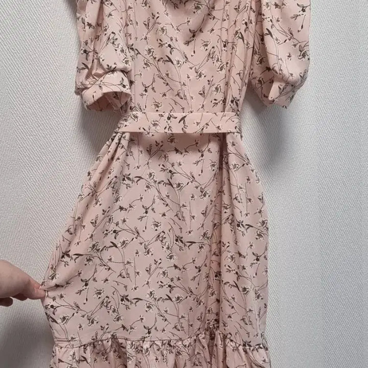 [BUNJANG] Cherryville Off-shoulder Floral Dress / 오프숄더 플라워 원피스