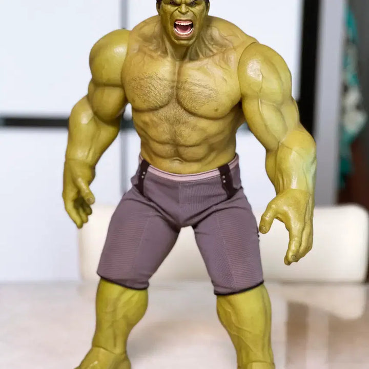 [BUNJANG] Hot Toys AOU Hulk Figure / (하자있음)핫토이 AOU 헐크 판매합니다.