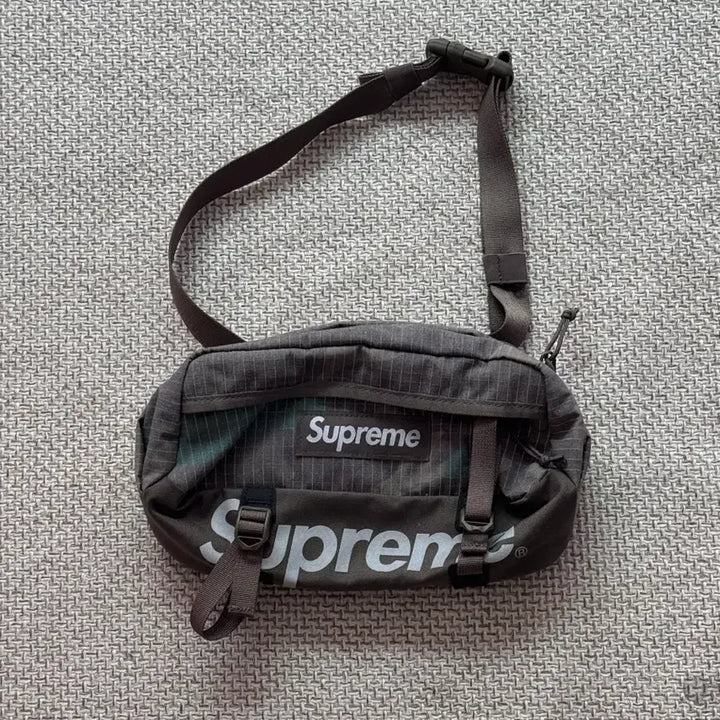 [BUNJANG] Supreme Waist Bag Khaki / 슈프림 웨이스트백 카키