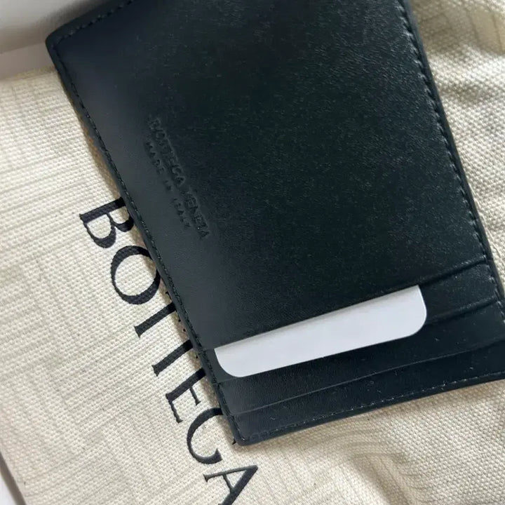 [BUNJANG] Bottega Veneta Cassette Card Case Dark Moss Card Wallet / Bottega Veneta 카세트 신용카드 케이스 다크모스 카드지갑