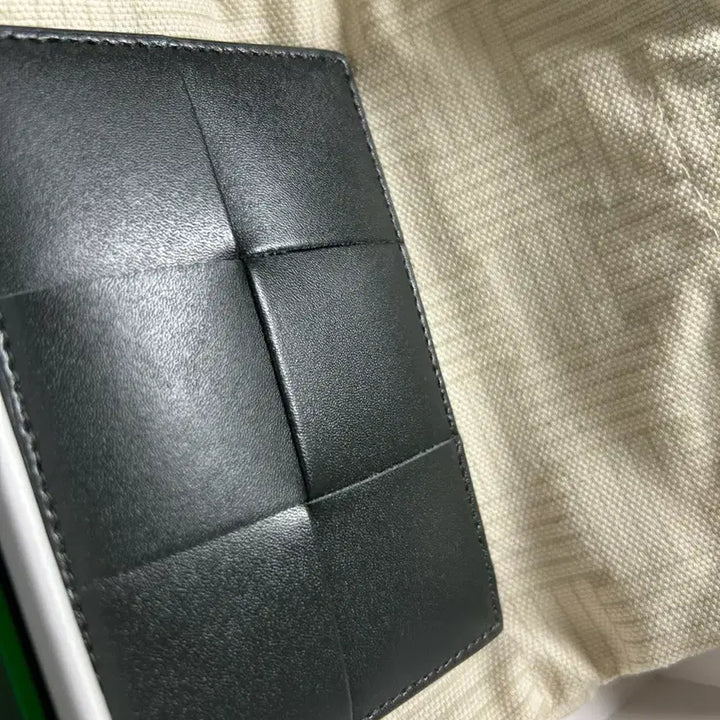 [BUNJANG] Bottega Veneta Cassette Card Case Dark Moss Card Wallet / Bottega Veneta 카세트 신용카드 케이스 다크모스 카드지갑