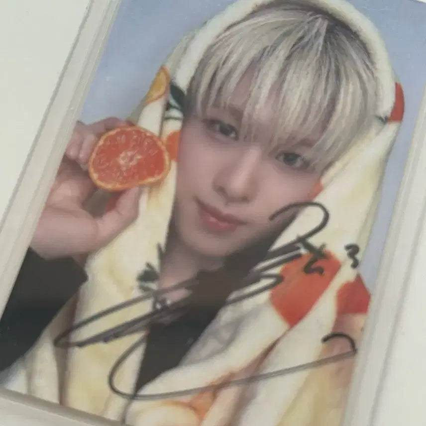 [BUNJANG] NEXZ Hyui Signed Photocard / 넥스지 휴이 싸인 포카
