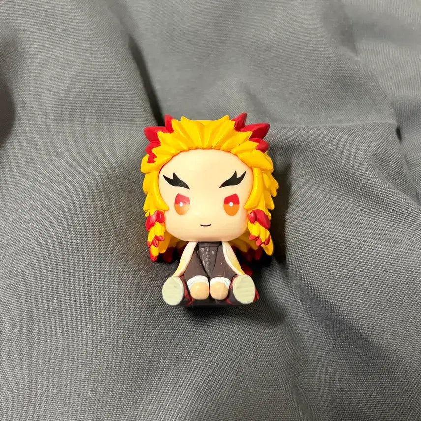 [BUNJANG] Demon Slayer Rengoku Petatto Wind-up Figure / 귀칼 렌고쿠 페탓토 태엽 가챠