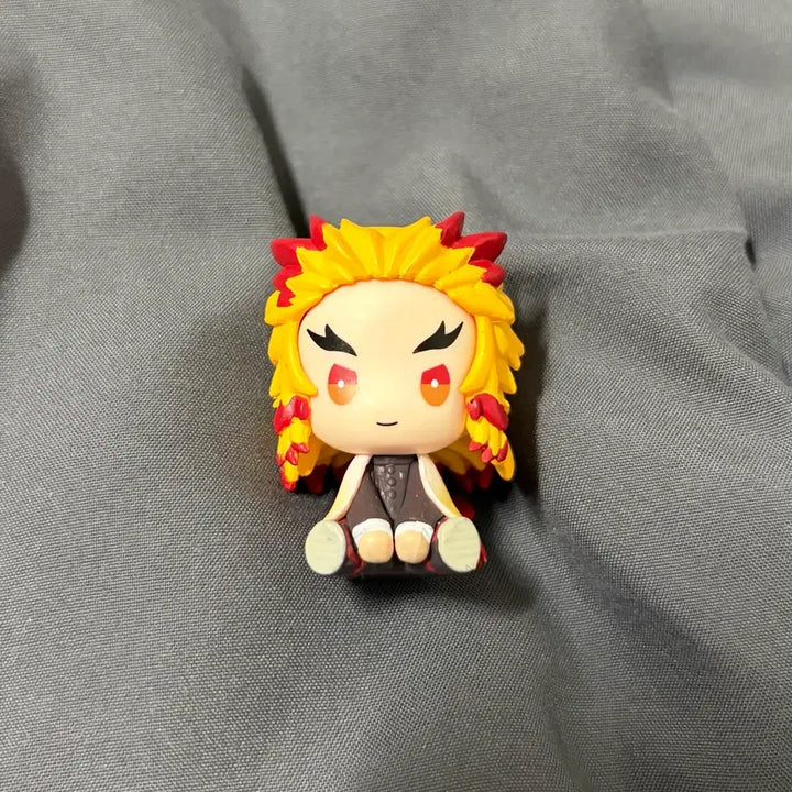 [BUNJANG] Demon Slayer Rengoku Petatto Wind-up Figure / 귀칼 렌고쿠 페탓토 태엽 가챠