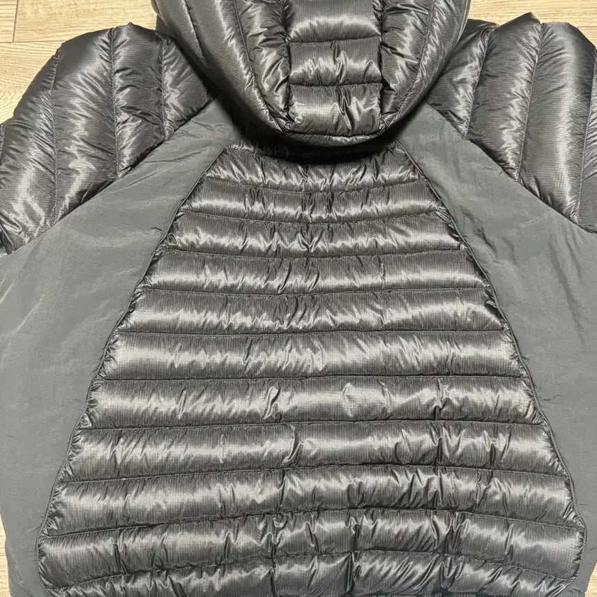 [BUNJANG] Sansan Gear Lightweight Padded Jacket - Black, Size 2 / 산산기어 경량패딩 블랙 2사이즈