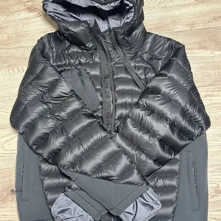 [BUNJANG] Sansan Gear Lightweight Padded Jacket - Black, Size 2 / 산산기어 경량패딩 블랙 2사이즈