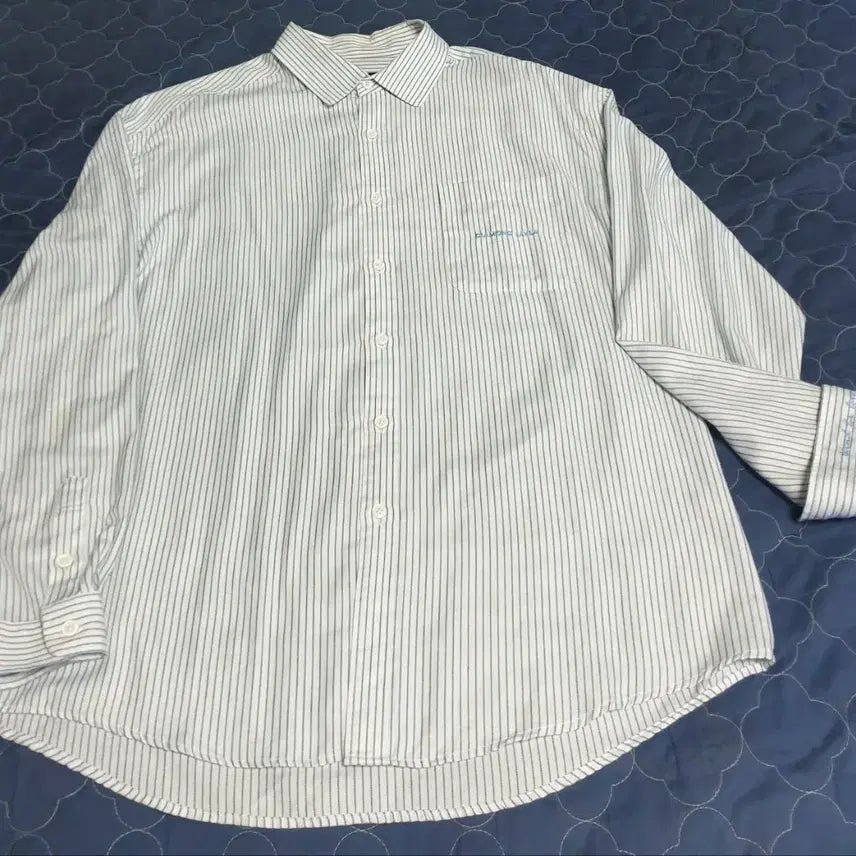 [BUNJANG] Diamond Layla Poly-Blend Striped Long Sleeve Shirt (Blue, XL) / 다이아몬드레이라 폴리혼방 스트라이프 긴팔셔츠 블루 (XL)
